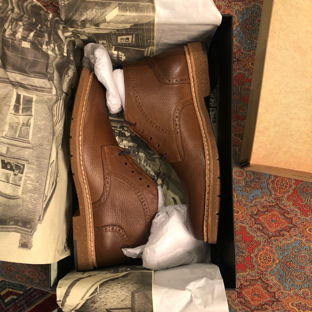 Johnston & Murphy: Pearce Tan Chukka Boot - Picture 5 of 5